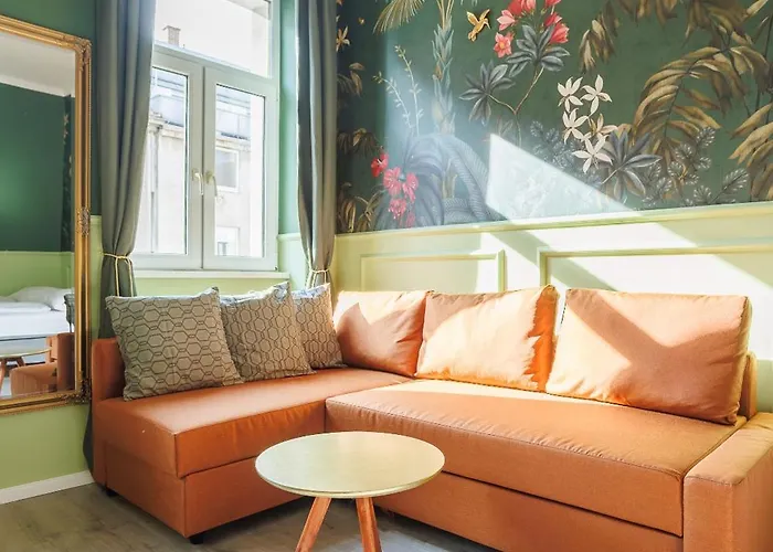 Golden - 2 Min To Westbahnhof Apartman Bécs