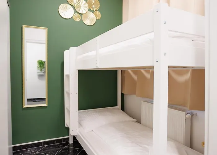 Apartman Golden - 2 Min To Westbahnhof Bécs
